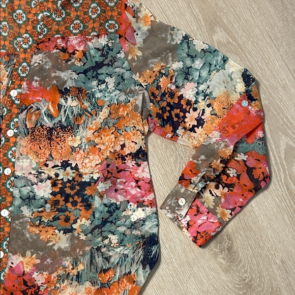 Fig & Flower Anthropology Floral Geometric Patterned Chiffon Roll Sleeve Shirt - Picture 5 of 6
